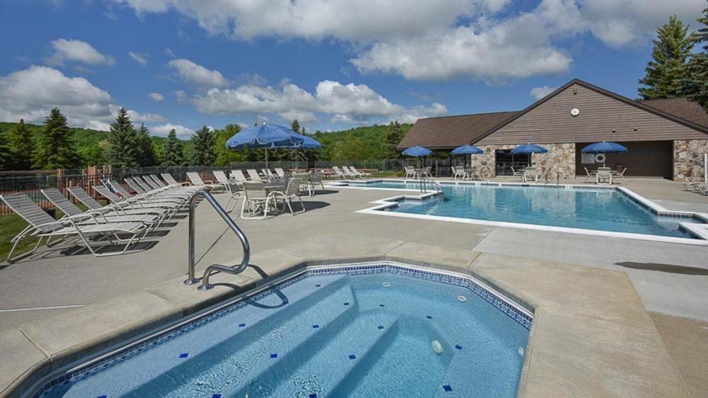Seven Springs 3 Bedrooms Premium Condo, Ski In Ski Out Condo Champion 외부 사진